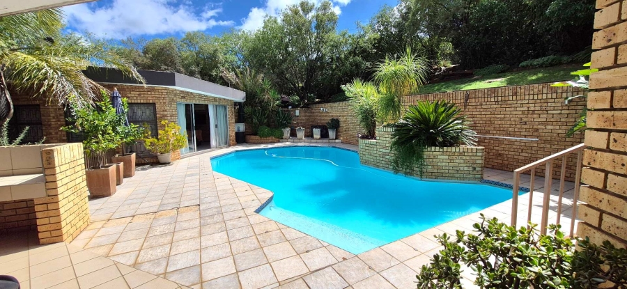 4 Bedroom Property for Sale in Pellissier Free State